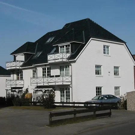 Ahoi Apartment *